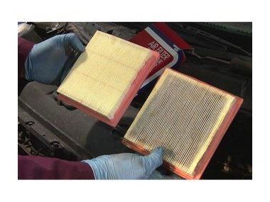 Як швидко замінити повітряний фільтр на авто