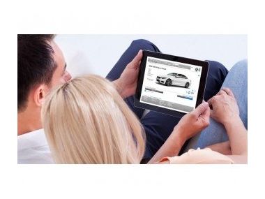 Продаж і купівля авто через інтернет-автобазари.
