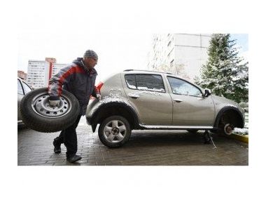 Як вигідно перевзути авто на зиму