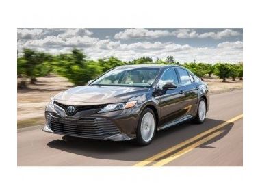 Тест-драйв: 2018 Toyota Camry Hybrid XLE