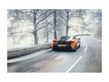 McLaren спільно з Pirelli - нові зимові шини і диски