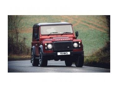 До 70-річчя випущений Land Rover Defender Works V8