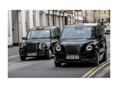 У Лондоні з'явилося нове гібридне таксі