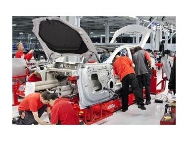 Тесла заперечує звіт про виробничі проблеми Model 3