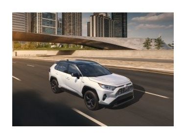 Новий кросовер Toyota RAV4 на платформі TNGA