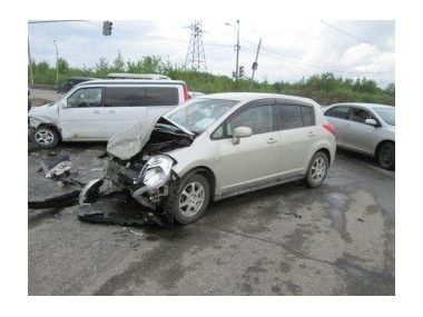 Автовикуп після ДТП: вибір можливих варіантів