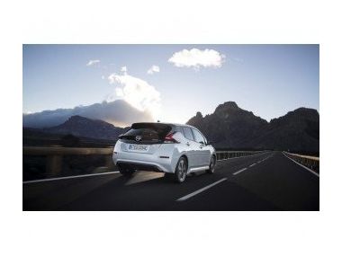 Nissan Leaf сприяє зростанню популярності електрокарів