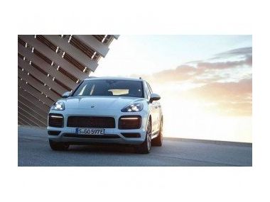 Гібридний Porsche Cayenne E-Hybrid потужністю 455 к.с.