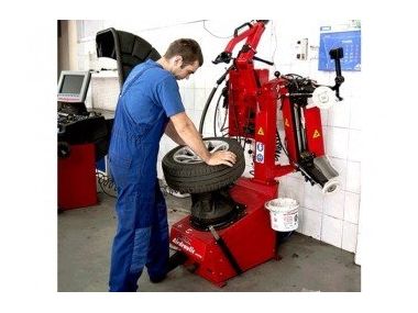 Впевнене водіння: шиномонтаж в Дніпрі