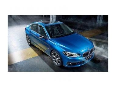 Седан BMW 1 серії також буде в Америці