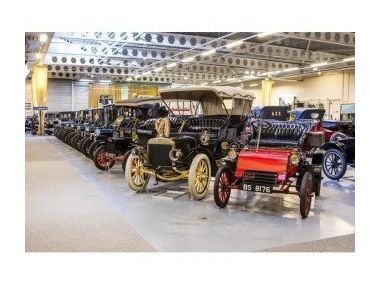 Приватна колекція класичних Ford продана з молотка