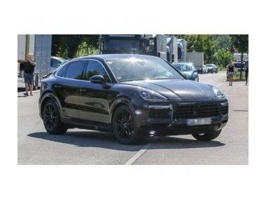 Porsche тестує Cayenne Coupe