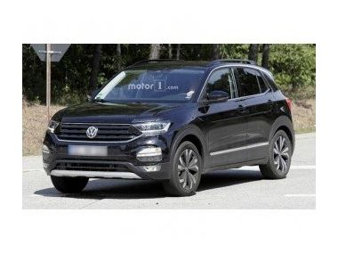 VW T-Cross тестують без камуфляжу