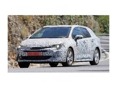 Тестується універсал Toyota Auris Touring Sports Wagon