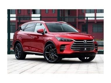 Новий кросовер BYD Tang: 4,5 секунди до «сотні»