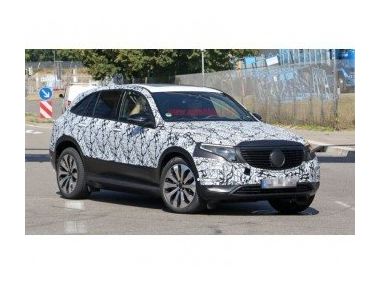 Електричний Mercedes-Benz EQC готовий до виробництва