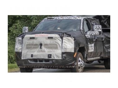 Шпигунські знімки 2020 Chevy і GMC HD