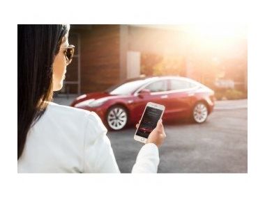 Tesla провела «найсуттєвіше» оновлення Cофта