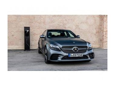 Mercedes-Benz C 300 de. Підзаряджаємий гібрид з дизелем