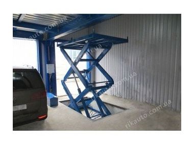 Автомобільний ножичний підйомник