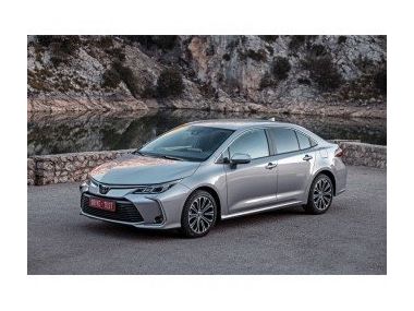 Тестуємо седан Toyota Corolla серії Е210