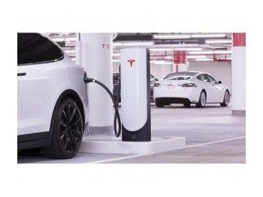 Заправки Tesla Motors, повний бак за 5 хвилин