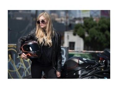 Топ 10 потрясающих мотоциклетных шлемов