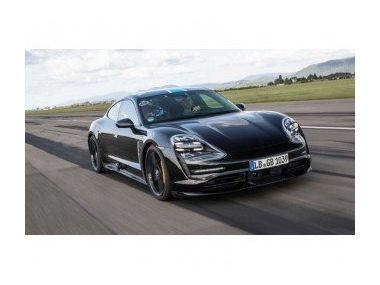 Електричний Porsche Taycan буде представлений 4 вересня