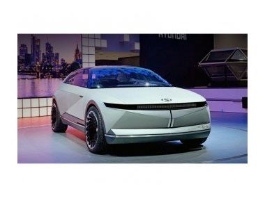 Електричний крос-хетч Hyundai 45 EV 2021