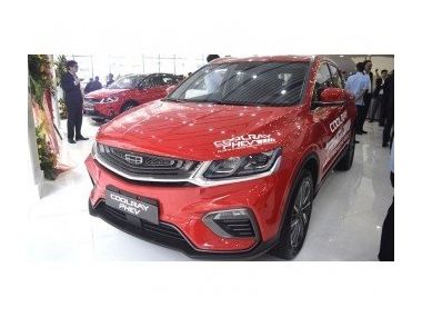 Geely демонстрирует гибридный плагин Coolray