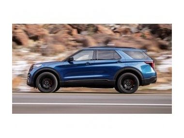 2020 Ford Explorer ST з літніми шинами Mercedes-spec