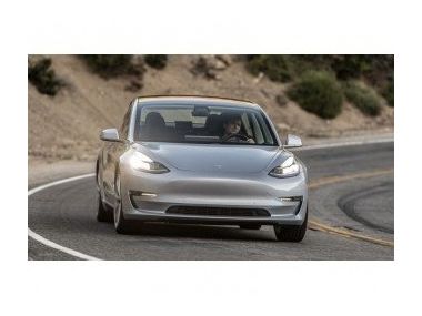 Модель Тесла 3 утверждена в службу такси Нью-Йорка