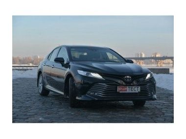 Огляд Toyota Camry в 2019 році