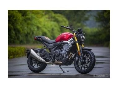 Бренд Loncin Voge представляет 500AC в ретро-стиле